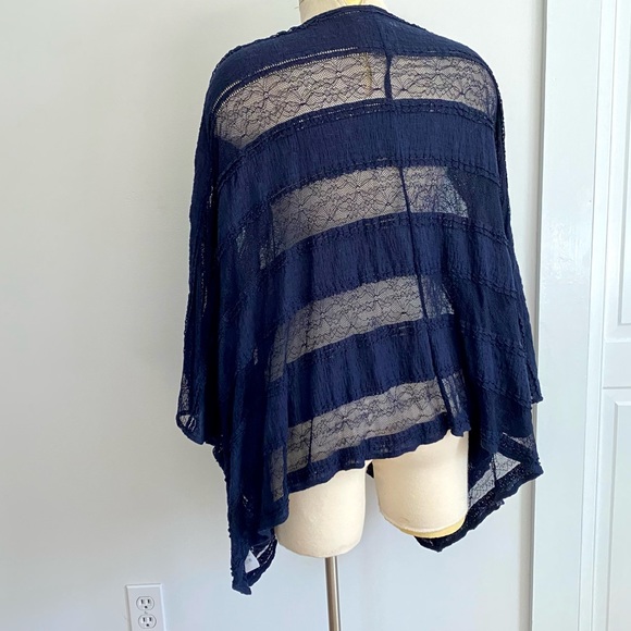 Chaser Revolve Navy Blue Lace Cover Up Shawl - Picture 3 of 8